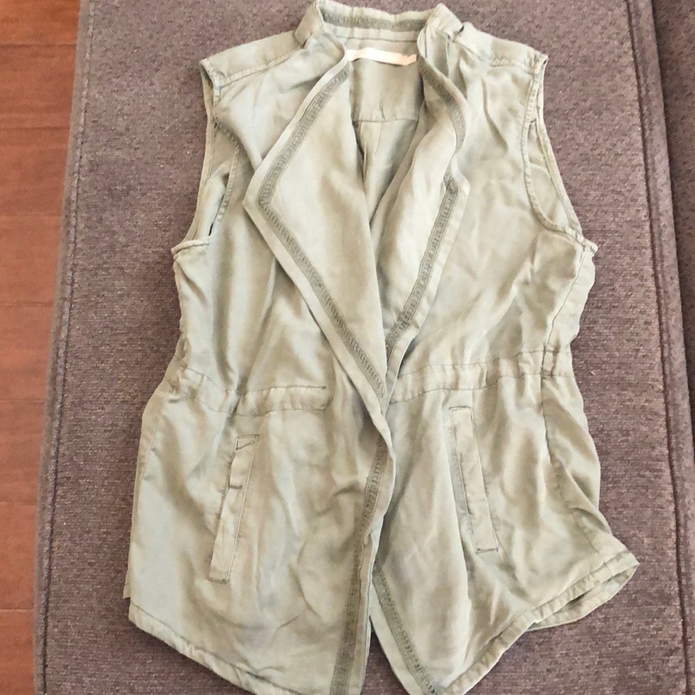 Hunter Green Sleeveless Over Shirt